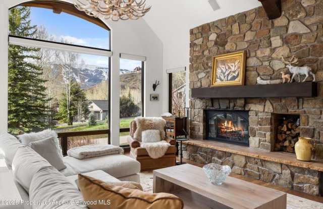 875 Horse Ranch Drive Gallery 2
