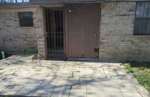 3 bedroom 2 bath home Gallery 3