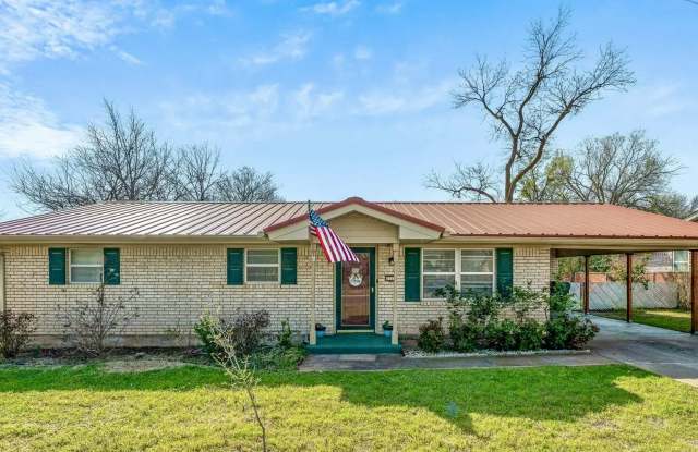 1080 West Park Street - 1080 West Park Street, Stephenville, TX 76401