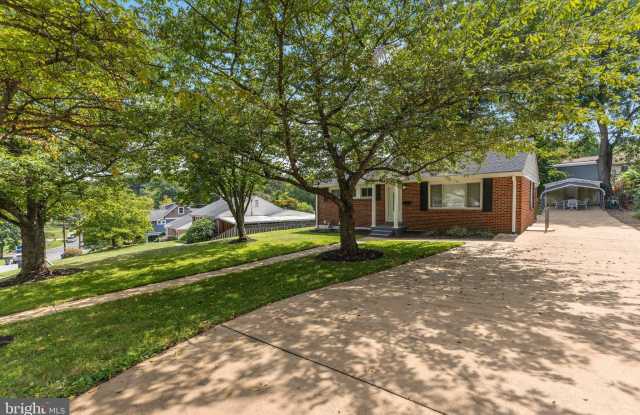 3709 HEATHER Court Gallery 4