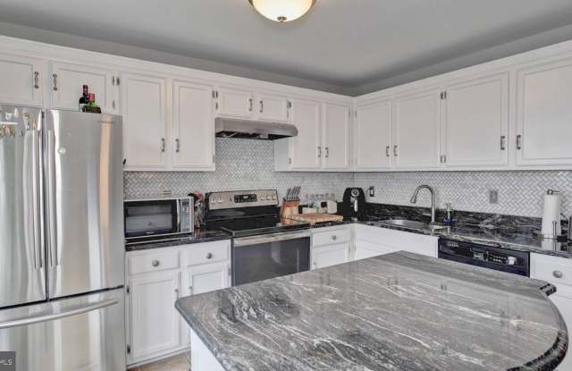 44072 FLORENCE Terrace Gallery 4