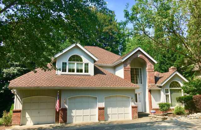 15111 103rd Ave NE - 15111 103rd Avenue Northeast, Bothell, WA 98011