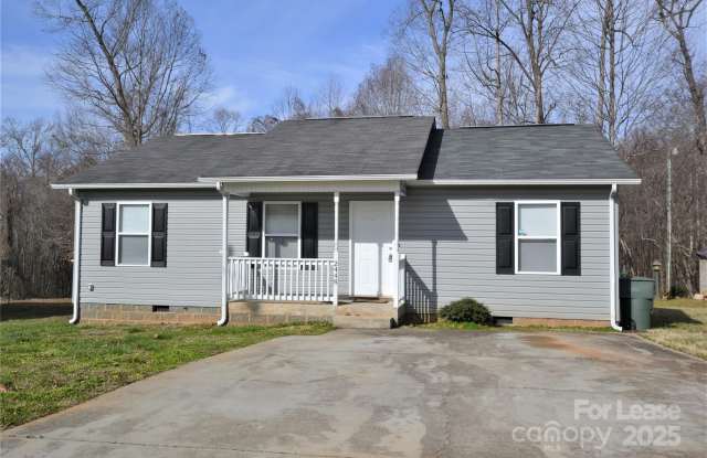 2448 Saluda Drive - 2448 Saluda Drive, Gastonia, NC 28054