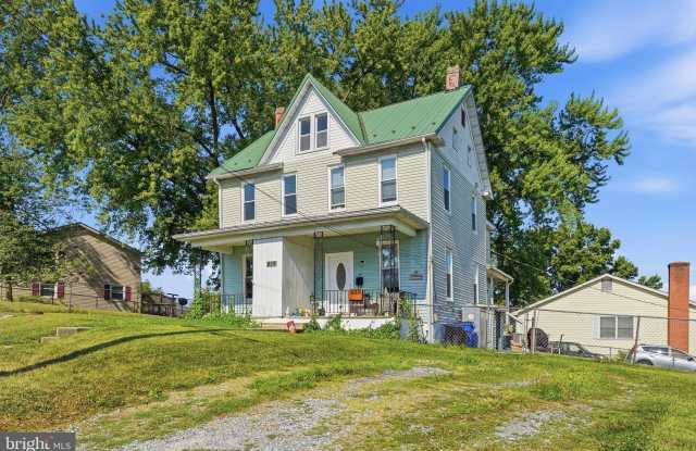 815 MAPLE Avenue N photos photos
