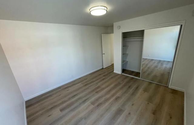 1339 La Playa St Apt D15 Gallery 2