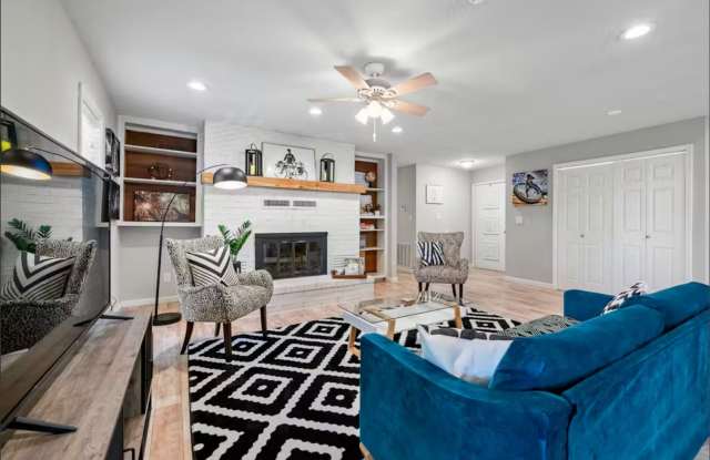 Stunning Bella Vista Retreat Near Mountain Biking Trails Gallery 3