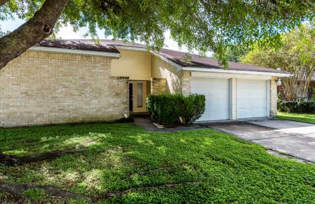 16335 Summer Dew Ln Gallery 2