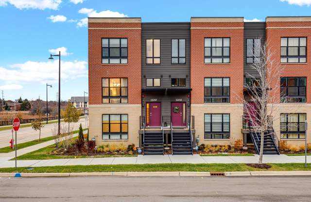 1200 Lakepointe Drive photos photos