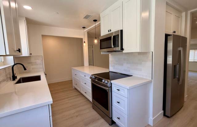 Beautifully Upgraded 3 Bedroom in La Mesa with Solar! Gallery 3