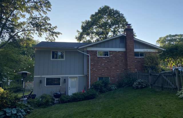 10203 Addison Court Gallery 3