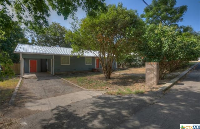 425 Sarah Drive - 425 Sarah Dr, San Marcos, TX 78666
