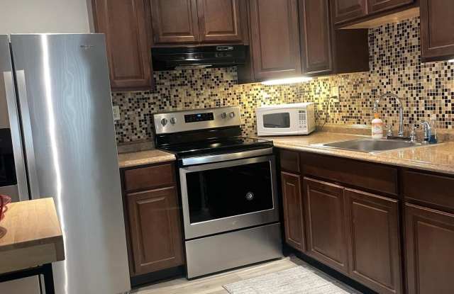 369 Burgundy H Gallery 2
