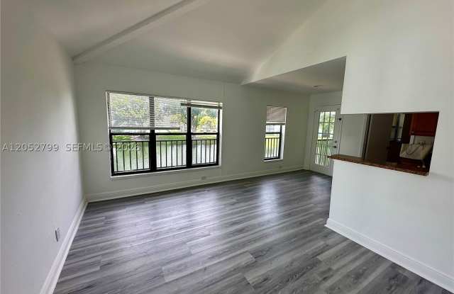 8767 NW 39th St photos photos 8767 NW 39th St photos photos