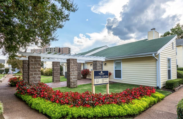 Poplar Place Townhomes Gallery 2