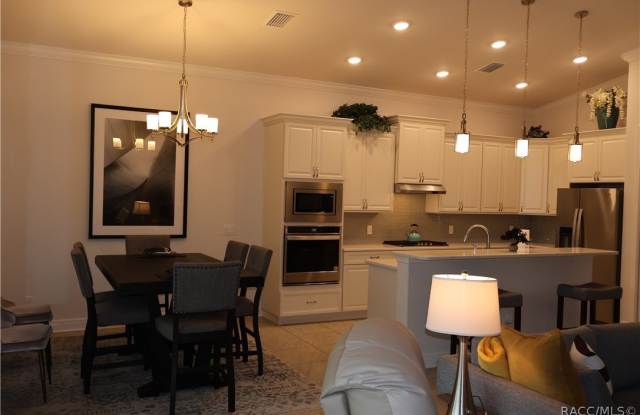 1733 W Westford Path Gallery 2
