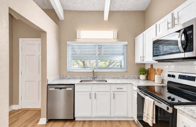 Waterchase Apartments Gallery 3