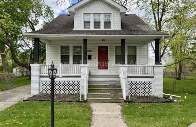 Complete Ferndale Renovation - 4 Bedrooms and Two Full Bathrooms! photos photos