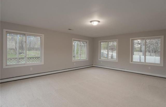 19115 Homestead Circle Gallery 4