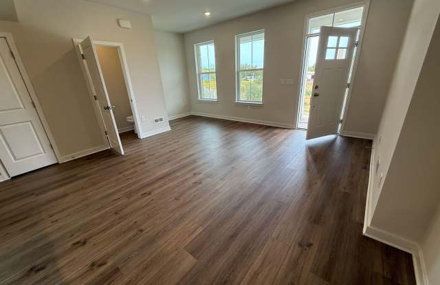 733 PLATINUM Drive - 733 Platinum Drive, Phoenixville, PA 19460