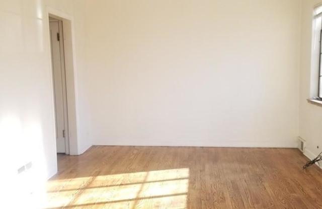 3300 Clay Street Gallery 3