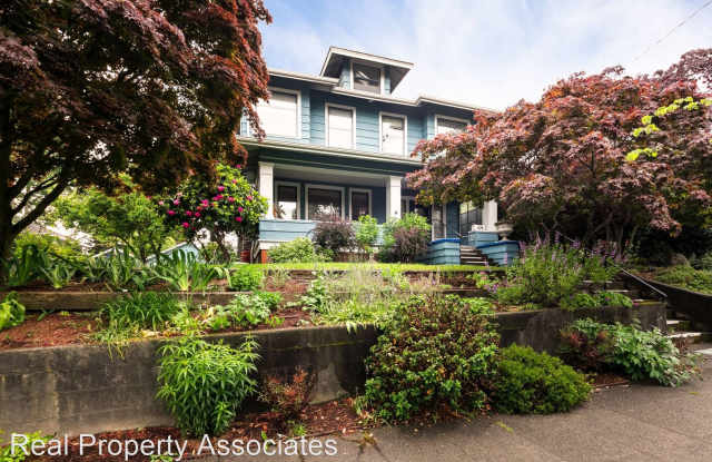 4217 Burke Ave N - 4217 Burke Avenue North, Seattle, WA 98103