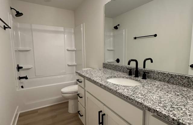 347 Woods Road - A Gallery 4