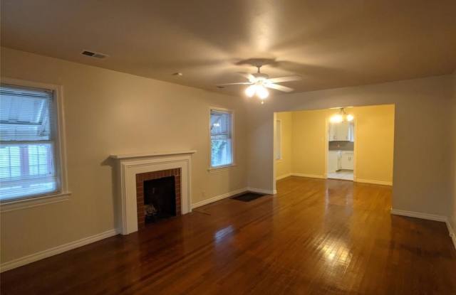 5247 Merrimac Avenue Gallery 3