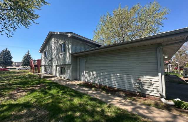 Beautiful 3 bedroom, 2 bath Townhome with Spacious Sun Deck!! photos photos