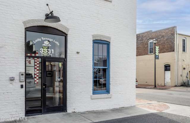 3331 Bonnie'S Alley Gallery 3