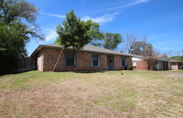 Beautiful 3 Bed 2 Bath Home in Tyler's Azalea District, Almost Ready!! photos photos