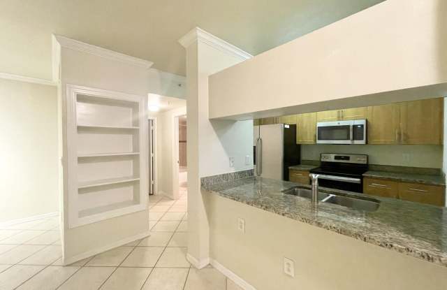 6533 EMERALD DUNES Drive Gallery 3