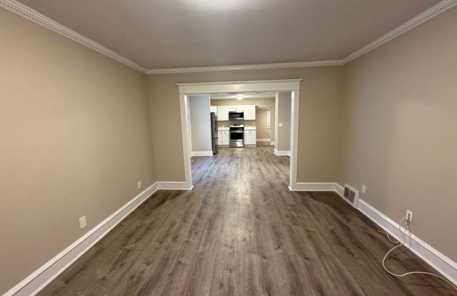 704 N LENOLA Road Gallery 2