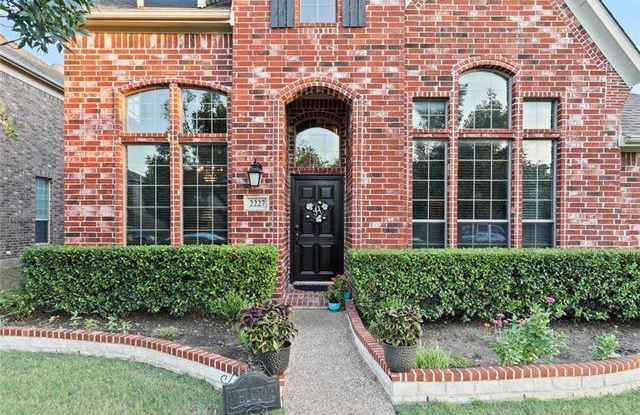 2227 Jaguar Drive Gallery 3