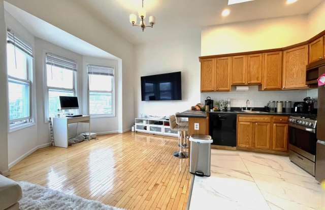 33 ARLINGTON AVE Gallery 2