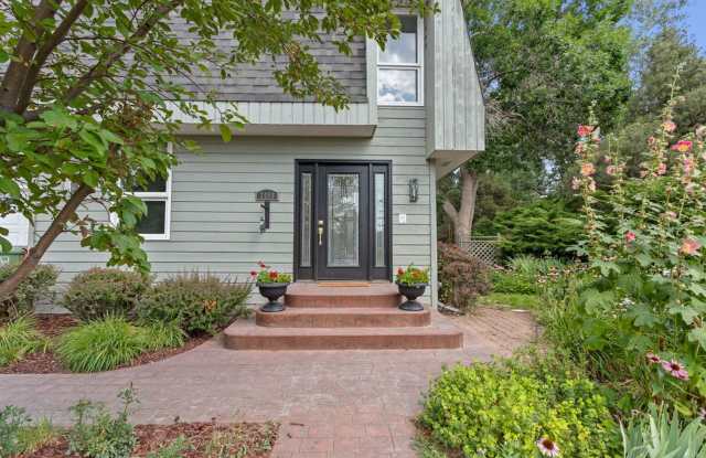 4 Bedroom, 2.5 Bathroom in Lakeside Terrace, Loveland photos photos