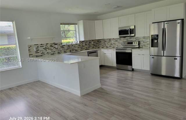 13220 SW 99th Pl Gallery 2