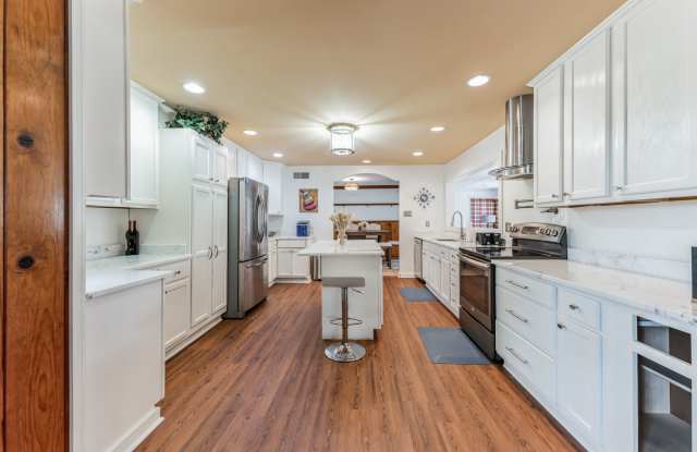 1857 East Holmes Road photos photos