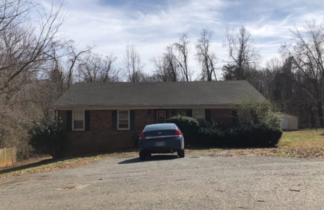118 Camp Avenue - B - 118 Camp Ave, Lynchburg, VA 24501
