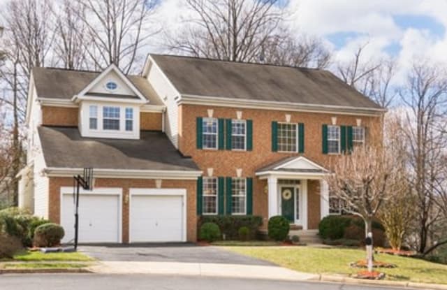 4740 Feature Oak Way - 4740 Feature Oak Way, Kings Park West, VA 22032