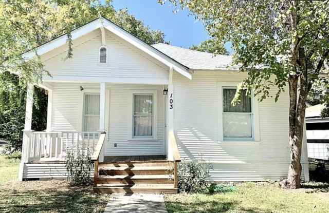 103 St Charles photos photos