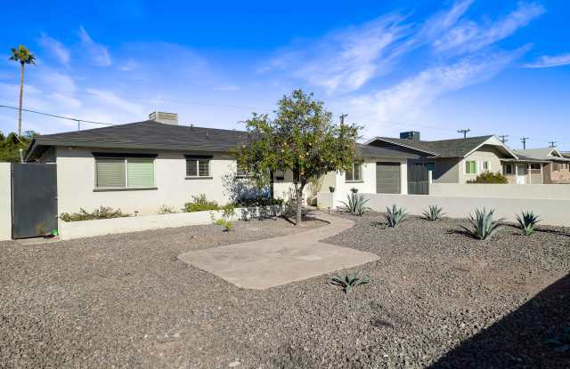5320 E THOMAS Road Gallery 3