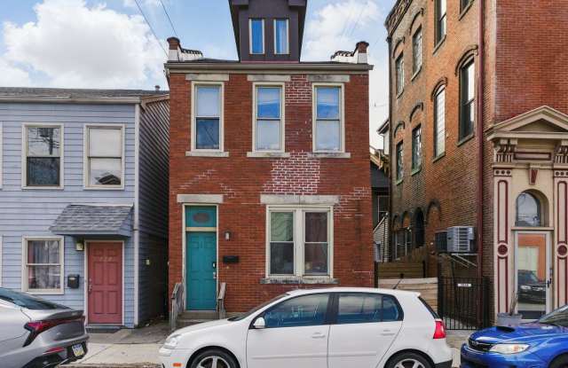 4 bed, 1.5 bath Southside Flats Apartment! photos photos