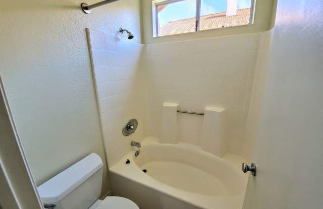 1722 Promenade Circle Gallery 4