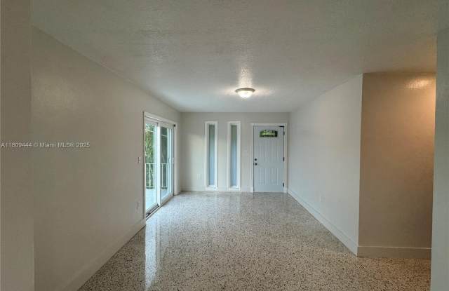 1760 SW 3rd St photos photos