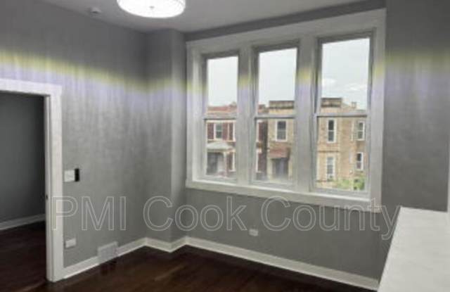 1950 S Trumbull Avenue Gallery 4