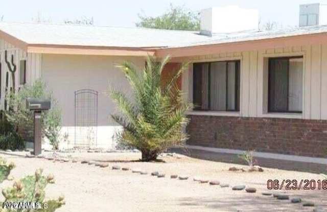 8339 E Cholla Street Gallery 4