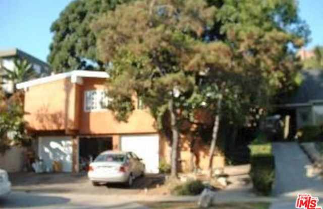 8561 West WEST KNOLL Drive Gallery 3