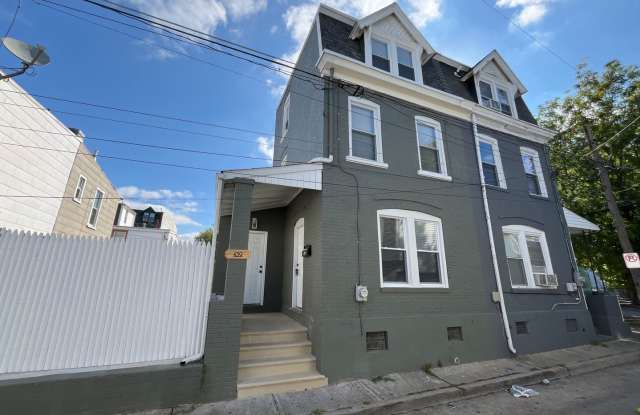 Fully Renovated and Modern 3-Bedroom, 1-Bathroom Rental Home in Center City Allentown, photos photos Fully Renovated and Modern 3-Bedroom, 1-Bathroom Rental Home in Center City Allentown, photos photos