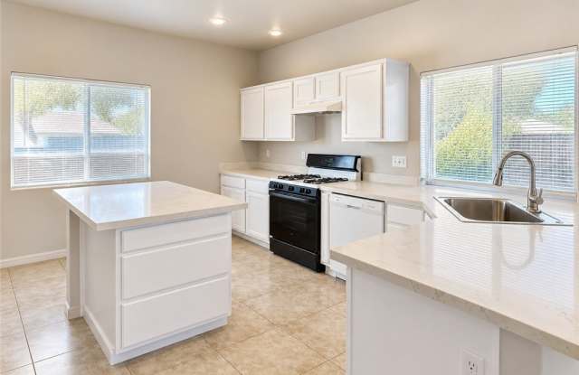 10516 Allthorn Avenue Gallery 2