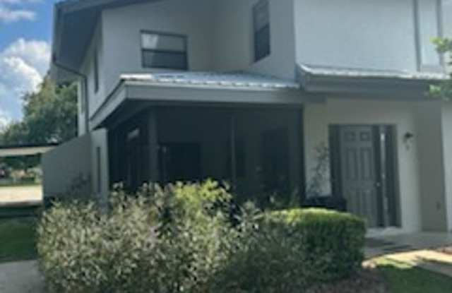 SW OCALA TOWNHOME - 10006 Southwest 84th Avenue Road, Marion County, FL 34481
